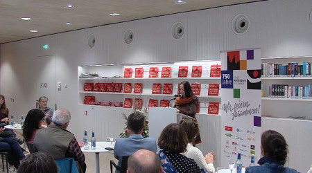 Buchpremiere „Rottenburg zwischen Tradition und Transformation“ (Quelle: literaturfernsehen.de)